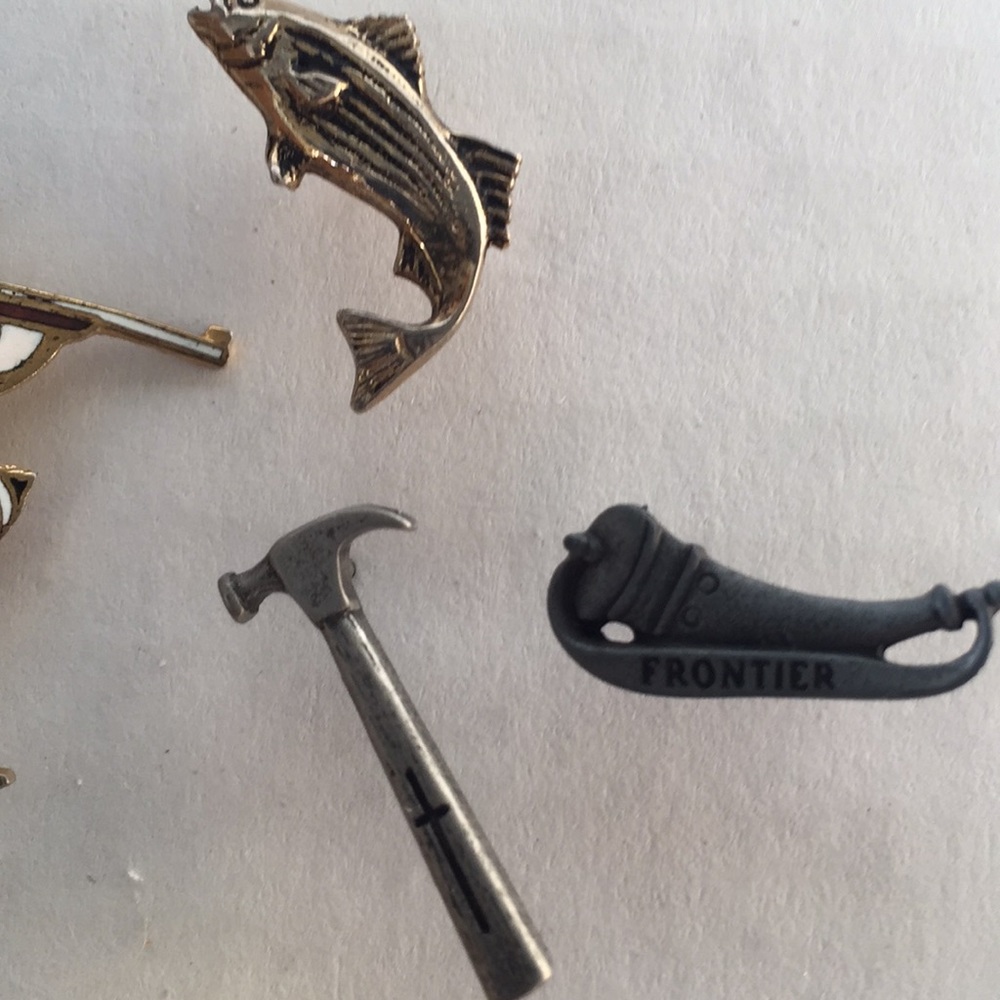 Pins - Picture 3 of 4
